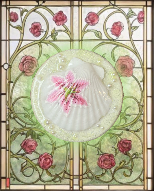 Lily Mirror 🪷🪞₊˚❀༉‧₊˚.